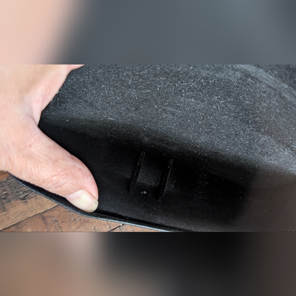 Ray-Ban Black Leather Sunglasses Case - Picture 3 of 5